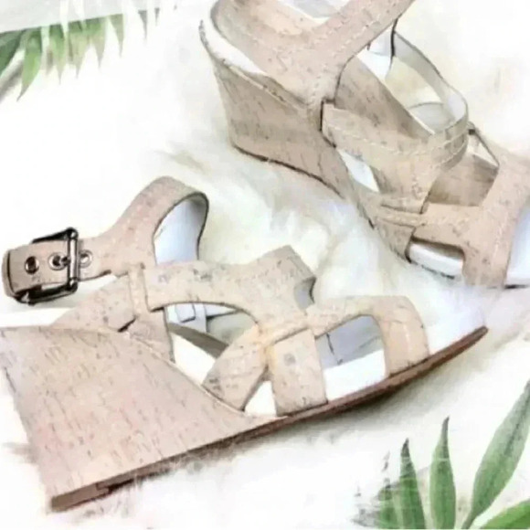 Donald Pliner Gilda Cork Wedge Strappy Sandals, beachy, summer, cool - Picture 1 of 9